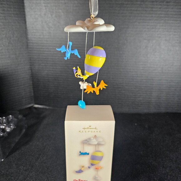 Hallmark Keepsake 2008 Dr. Seuss Oh The Places You'll Go Ornament - Picture 5 of 9